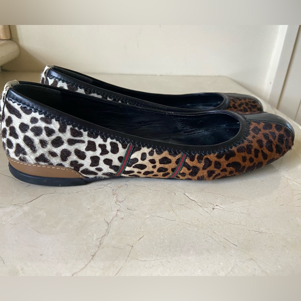 Gucci White Brown Leopard Pony Hair Ballet Flats